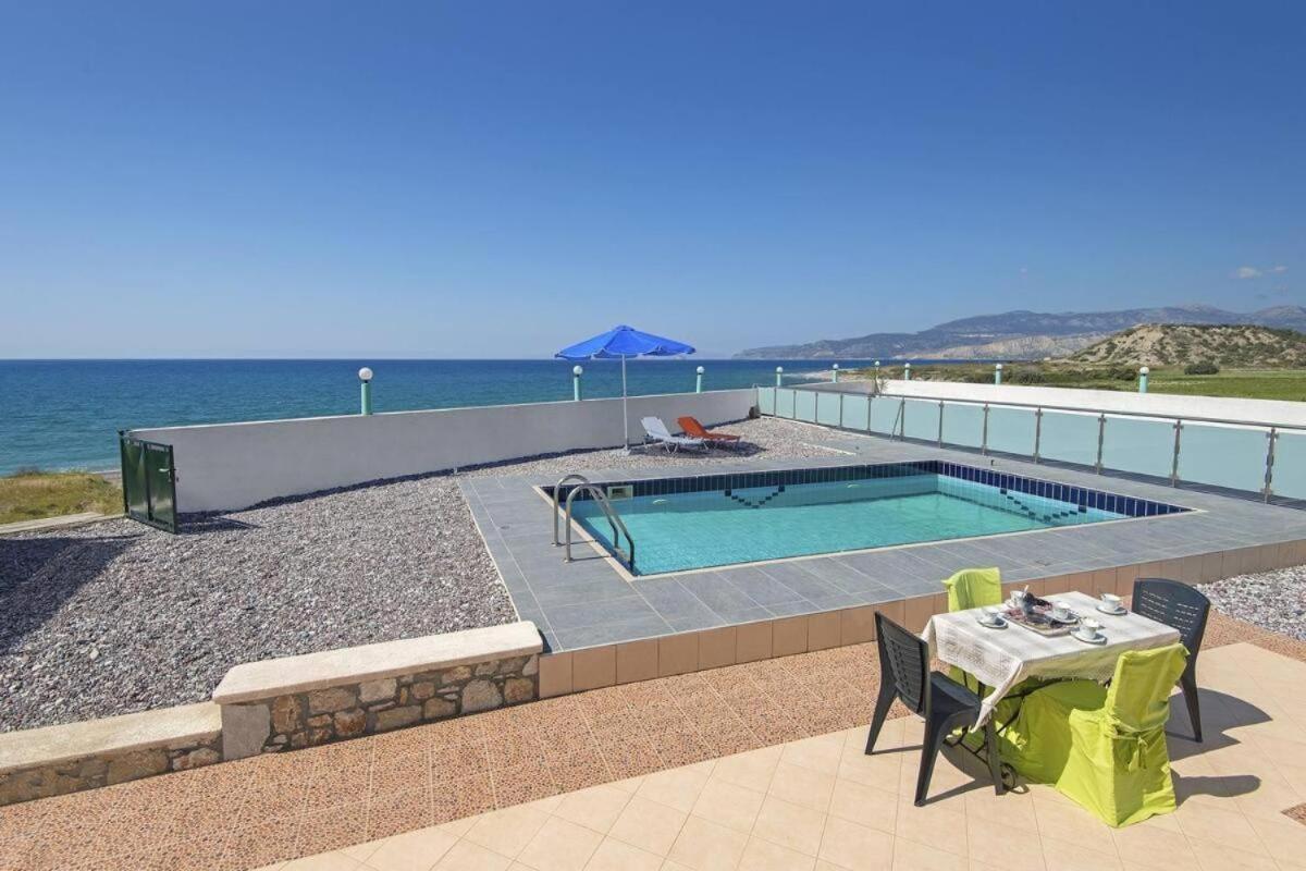 Pearl - Front With Private Pool וילה